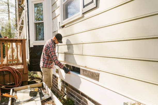 Trusted Emergency Siding Repair service in Roosevelt, NY - Creative Siding